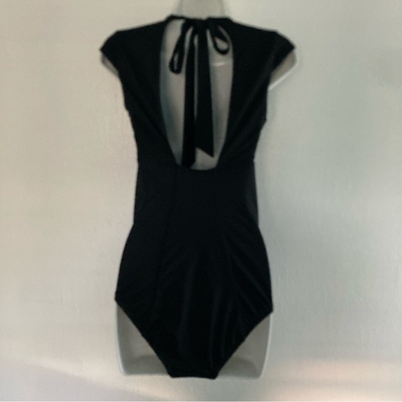 Time & Tru Women’s One Piece Plunge Neckline Swim Suit S 4 6 Black - Picture 5 of 12